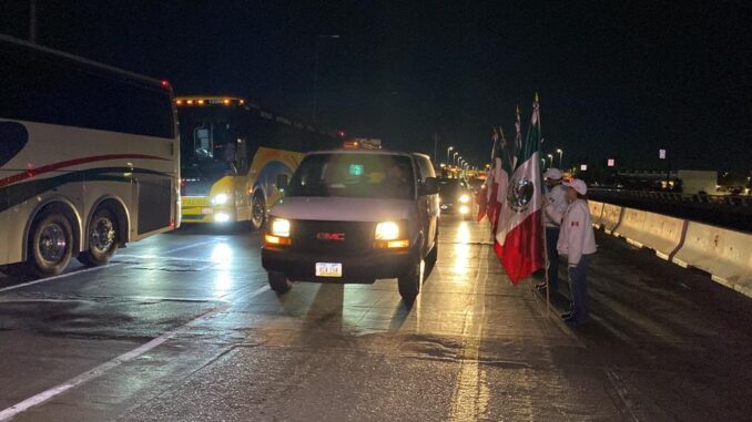 ES NUEVO LAREDO FRONTERA PREFERIDA POR PAISANOS ARRIBA CARAVANA